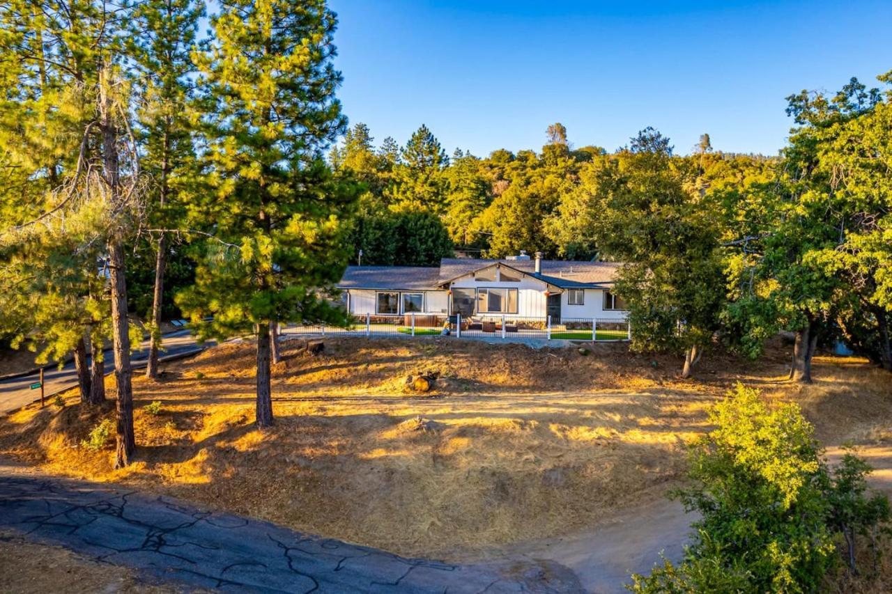 Hillside Gardenview Getaway With Hot Tub And Pool Table Villa Oakhurst Exterior photo