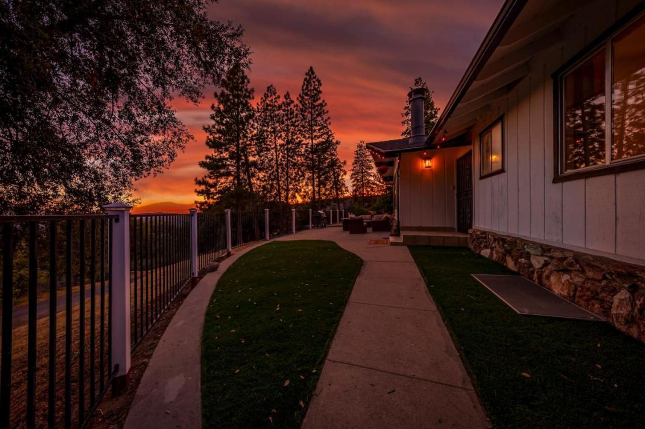 Hillside Gardenview Getaway With Hot Tub And Pool Table Villa Oakhurst Exterior photo