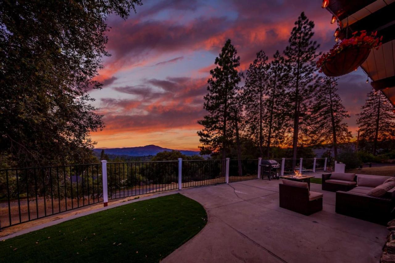 Hillside Gardenview Getaway With Hot Tub And Pool Table Villa Oakhurst Exterior photo